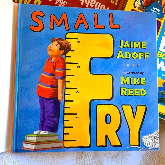 Kids books bundle - Picture 12 of 16